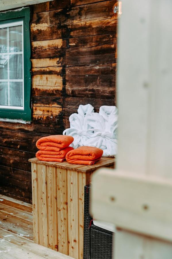 Roesslgut Bed & Breakfast ซีดาร์เฮาส์ ภายนอก รูปภาพ