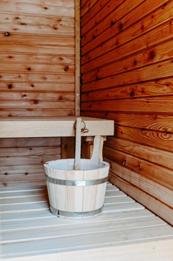 Roesslgut Bed & Breakfast ซีดาร์เฮาส์ ภายนอก รูปภาพ