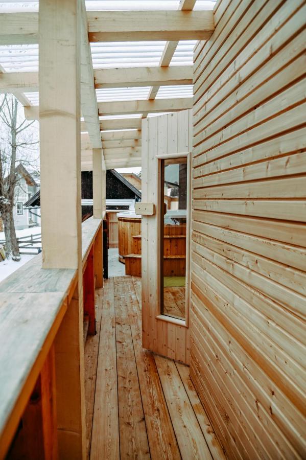Roesslgut Bed & Breakfast ซีดาร์เฮาส์ ภายนอก รูปภาพ