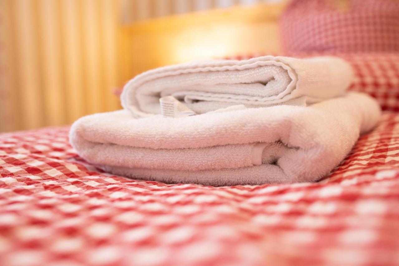Roesslgut Bed & Breakfast ซีดาร์เฮาส์ ภายนอก รูปภาพ